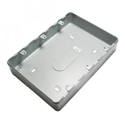 22505-2 MK K8900ALM | 40mm 24 Gang Electrical Surface Mounting Back Box with 6x20mm & 6x25mm Knockouts